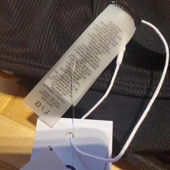 Nwt bikini top, large - Picture 8 of 10